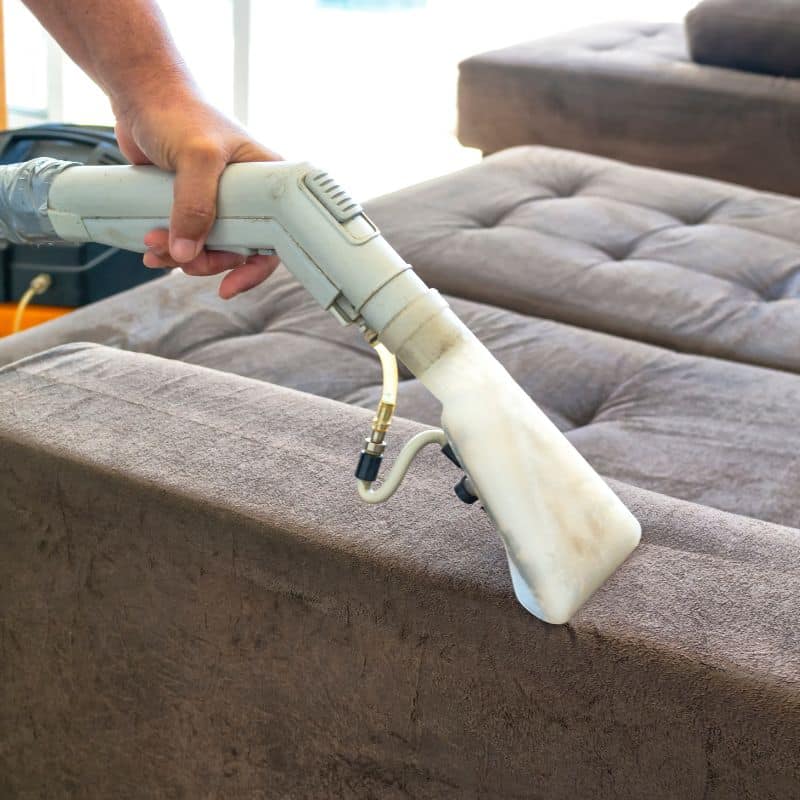 50+ שאלות ותשובות: מדריך לניקוי ספות וריפודים – טיפים והמלצות